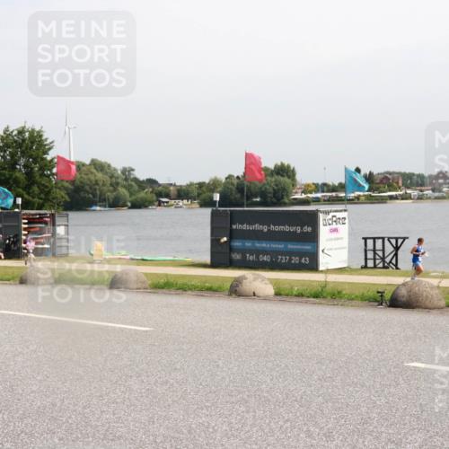 21.06.2025 - 27. Vierlanden-Triathlon H.Heesch http://msf.ph/oto/7997239 15.06.2025 11:32:06 Radfahren 144, 959 meine-sportfotos.de