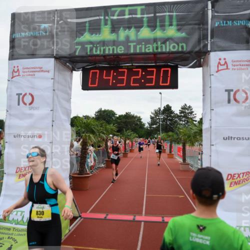 15.06.2025 - 7 Türme Triathlon Michael Strokosch http://msf.ph/oto/7997251 15.06.2025 14:32:30 Ziel 495, 533, 830, 1035 meine-sportfotos.de
