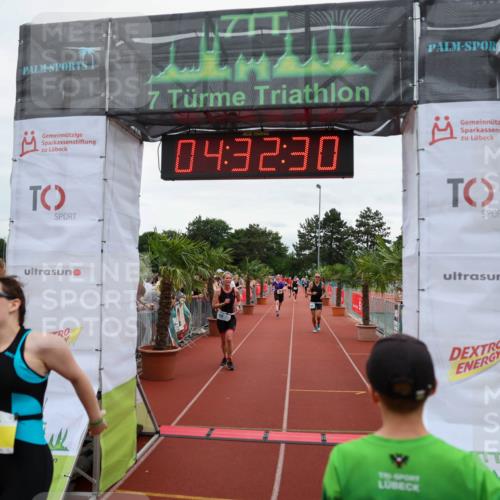 15.06.2025 - 7 Türme Triathlon Michael Strokosch http://msf.ph/oto/7997263 15.06.2025 14:32:30 Ziel 495, 533, 830, 1035 meine-sportfotos.de