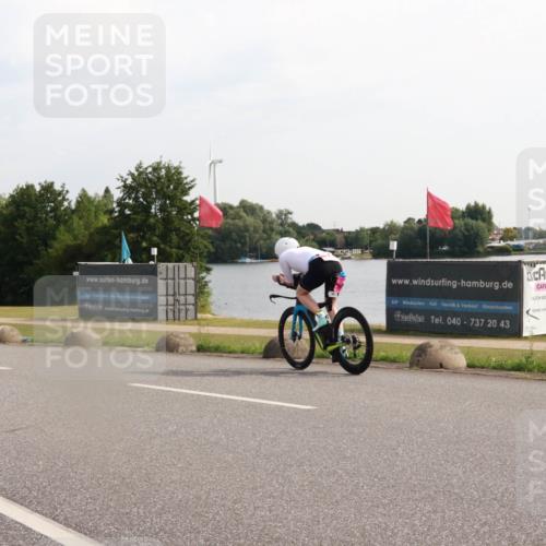 15.06.2025 - 27. Vierlanden-Triathlon H.Heesch http://msf.ph/oto/7997312 15.06.2025 09:33:53 Radfahren 74, 150 meine-sportfotos.de