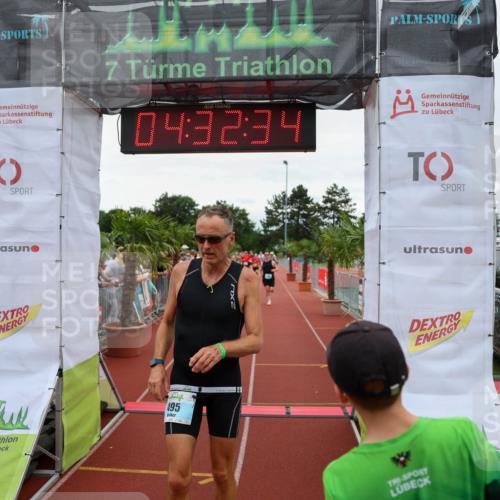 15.06.2025 - 7 Türme Triathlon Michael Strokosch http://msf.ph/oto/7997383 15.06.2025 14:32:34 Ziel 488, 495, 533, 830, 871, 1035 meine-sportfotos.de