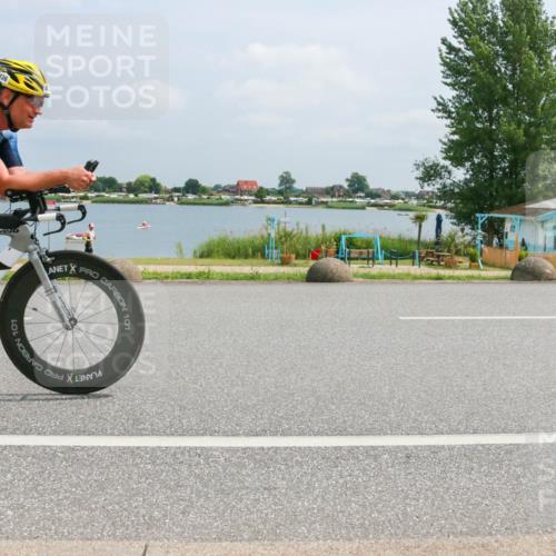 21.06.2025 - 27. Vierlanden-Triathlon H.Heesch http://msf.ph/oto/7997389 15.06.2025 12:26:04 Radfahren 836 meine-sportfotos.de