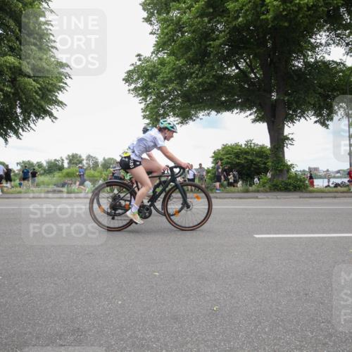 15.06.2025 - 7 Türme Triathlon Yannick Fuchs http://msf.ph/oto/7997419 15.06.2025 13:50:20 Radfahren 822, 839, 850, 866, 894, 960, 1099 meine-sportfotos.de