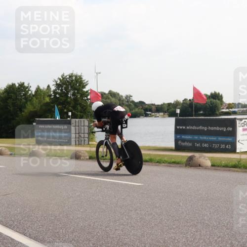 15.06.2025 - 27. Vierlanden-Triathlon H.Heesch http://msf.ph/oto/7997427 15.06.2025 09:36:49 Radfahren 38, 185 meine-sportfotos.de