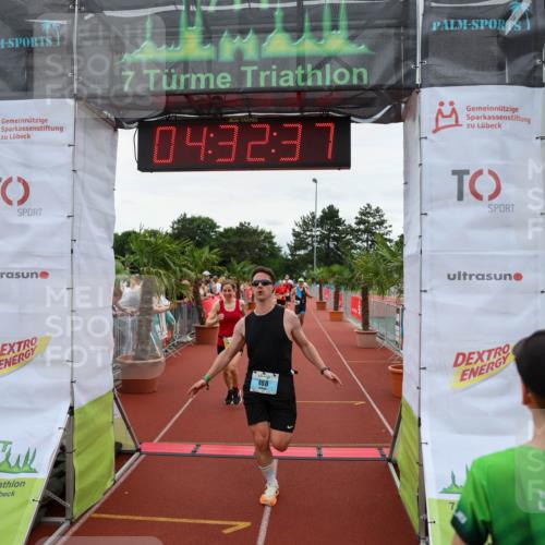 15.06.2025 - 7 Türme Triathlon Michael Strokosch http://msf.ph/oto/7997429 15.06.2025 14:32:37 Ziel 286, 402, 488, 495, 533, 871, 1035 meine-sportfotos.de