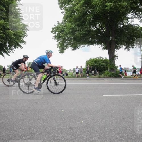15.06.2025 - 7 Türme Triathlon Yannick Fuchs http://msf.ph/oto/7997486 15.06.2025 13:50:27 Radfahren 822, 839, 850, 866 meine-sportfotos.de