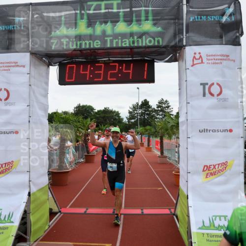 15.06.2025 - 7 Türme Triathlon Michael Strokosch http://msf.ph/oto/7997590 15.06.2025 14:32:41 Ziel 286, 402, 488, 499, 517, 863, 871, 1112 meine-sportfotos.de