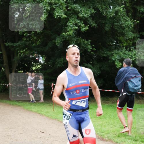 21.06.2025 - 27. Vierlanden-Triathlon Lena Gebhardt http://msf.ph/oto/7997612 15.06.2025 13:55:26 Laufen 20, 79 meine-sportfotos.de