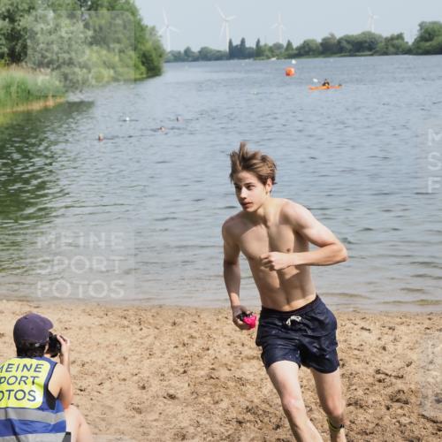 21.06.2025 - 27. Vierlanden-Triathlon MichiJ http://msf.ph/oto/7997650 15.06.2026 09:58:45 Schwimmen 269 meine-sportfotos.de