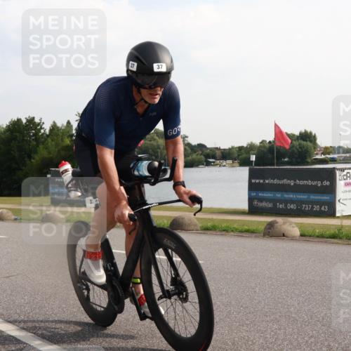 15.06.2025 - 27. Vierlanden-Triathlon H.Heesch http://msf.ph/oto/7997660 15.06.2025 09:39:21 Radfahren 37 meine-sportfotos.de