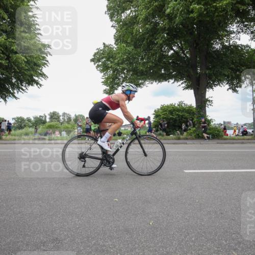 15.06.2025 - 7 Türme Triathlon Yannick Fuchs http://msf.ph/oto/7997665 15.06.2025 13:51:48 Radfahren 718, 823, 893, 1021 meine-sportfotos.de