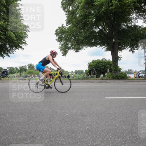 15.06.2025 - 7 Türme Triathlon Yannick Fuchs http://msf.ph/oto/7997747 15.06.2025 13:52:27 Radfahren 556, 729, 799, 1038, 1083 meine-sportfotos.de