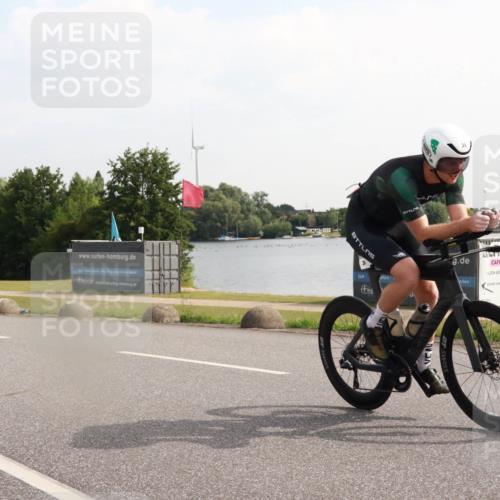 15.06.2025 - 27. Vierlanden-Triathlon H.Heesch http://msf.ph/oto/7997797 15.06.2025 09:41:18 Radfahren 36, 217, 227 meine-sportfotos.de
