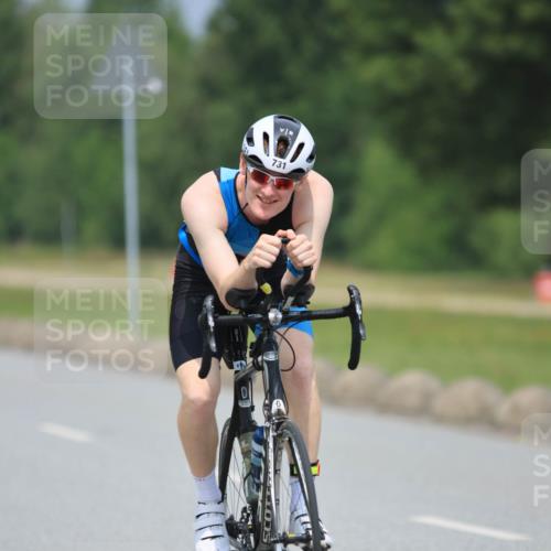 21.06.2025 - 27. Vierlanden-Triathlon H.Heesch http://msf.ph/oto/7997822 15.06.2025 12:26:07 Radfahren 731, 846 meine-sportfotos.de