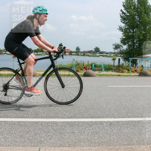 21.06.2025 - 27. Vierlanden-Triathlon H.Heesch http://msf.ph/oto/7997834 15.06.2025 12:26:58 Radfahren 769, 982 meine-sportfotos.de