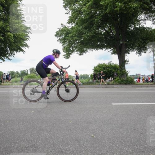 15.06.2025 - 7 Türme Triathlon Yannick Fuchs http://msf.ph/oto/7997838 15.06.2025 13:52:53 Radfahren 946, 985, 1035, 1115 meine-sportfotos.de