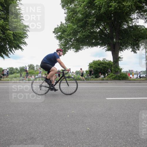 15.06.2025 - 7 Türme Triathlon Yannick Fuchs http://msf.ph/oto/7997887 15.06.2025 13:53:00 Radfahren 408, 946, 1022, 1115 meine-sportfotos.de
