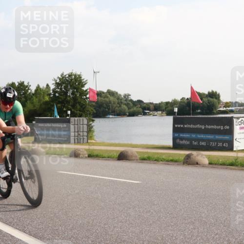 15.06.2025 - 27. Vierlanden-Triathlon H.Heesch http://msf.ph/oto/7997896 15.06.2025 09:42:49 Radfahren 163, 247 meine-sportfotos.de