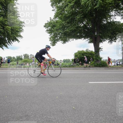 15.06.2025 - 7 Türme Triathlon Yannick Fuchs http://msf.ph/oto/7997935 15.06.2025 13:53:04 Radfahren 336, 408, 1022 meine-sportfotos.de