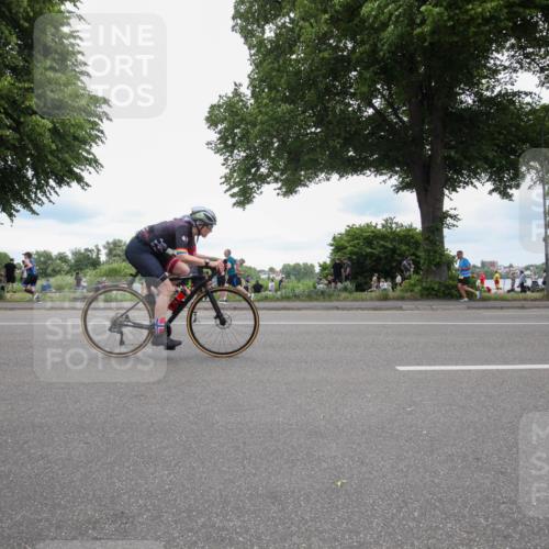 15.06.2025 - 7 Türme Triathlon Yannick Fuchs http://msf.ph/oto/7997965 15.06.2025 13:53:18 Radfahren 748, 800, 819, 1194 meine-sportfotos.de