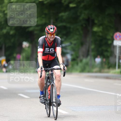 15.06.2025 - 7 Türme Triathlon Yannick Fuchs http://msf.ph/oto/7998009 15.06.2025 13:12:57 Radfahren 212, 520, 630, 948 meine-sportfotos.de