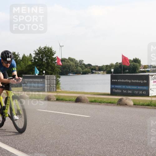 15.06.2025 - 27. Vierlanden-Triathlon H.Heesch http://msf.ph/oto/7998034 15.06.2025 09:44:43 Radfahren 15 meine-sportfotos.de