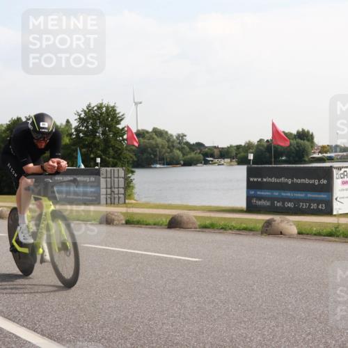 15.06.2025 - 27. Vierlanden-Triathlon H.Heesch http://msf.ph/oto/7998054 15.06.2025 09:45:00 Radfahren 86, 171 meine-sportfotos.de