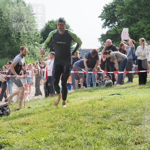 15.06.2025 - 27. Vierlanden-Triathlon KatJ http://msf.ph/oto/7998064 15.06.2025 09:56:02 Schwimmen 268, 280, 283, 308, 310, 312, 322, 331, 338 meine-sportfotos.de