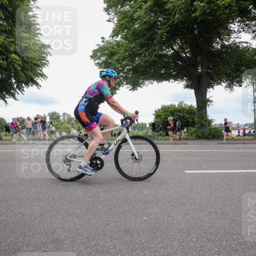 15.06.2025 - 7 Türme Triathlon Yannick Fuchs http://msf.ph/oto/7998083 15.06.2025 13:54:08 Radfahren 829, 1173, 1192 meine-sportfotos.de