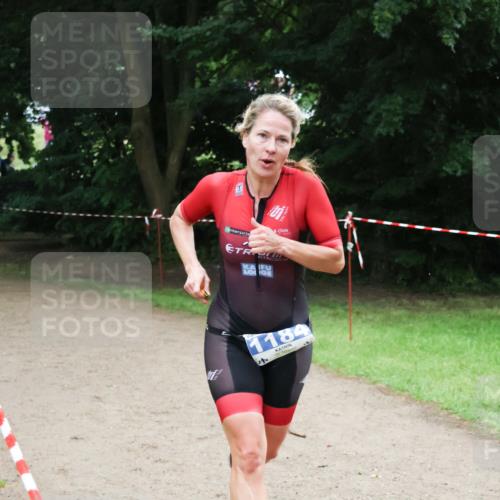 21.06.2025 - 27. Vierlanden-Triathlon Lena Gebhardt http://msf.ph/oto/7998086 15.06.2025 13:55:57 Laufen 1184, 255 meine-sportfotos.de