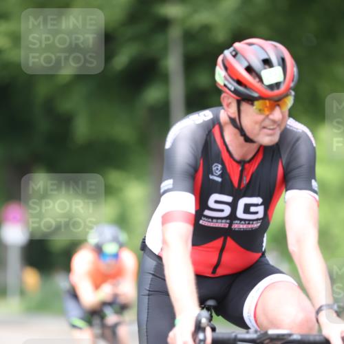 15.06.2025 - 7 Türme Triathlon Yannick Fuchs http://msf.ph/oto/7998091 15.06.2025 13:12:59 Radfahren 212, 214, 520, 630, 948 meine-sportfotos.de