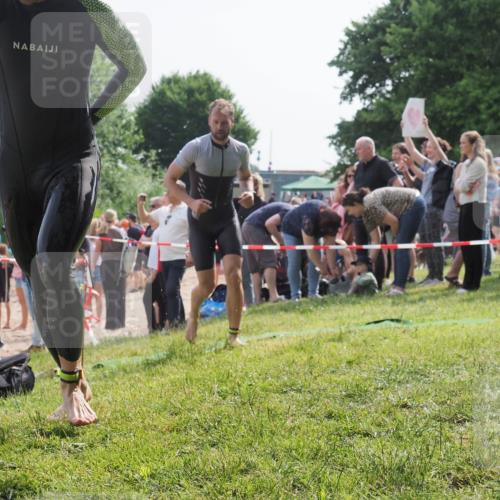15.06.2025 - 27. Vierlanden-Triathlon KatJ http://msf.ph/oto/7998125 15.06.2025 09:56:04 Schwimmen 268, 280, 283, 285, 308, 310, 312, 322, 357 meine-sportfotos.de