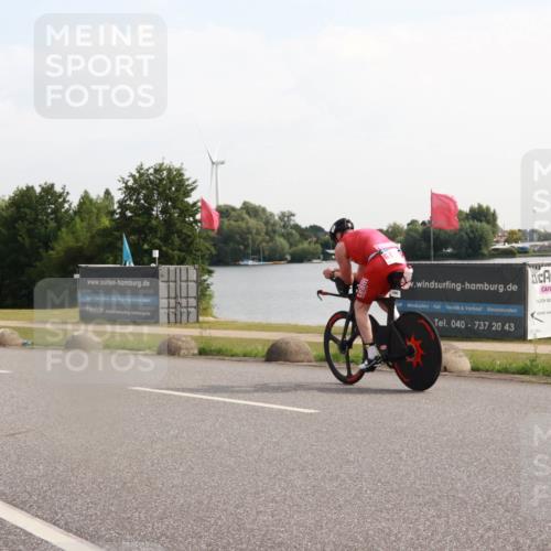 15.06.2025 - 27. Vierlanden-Triathlon H.Heesch http://msf.ph/oto/7998127 15.06.2025 09:45:55 Radfahren 19, 108, 223 meine-sportfotos.de