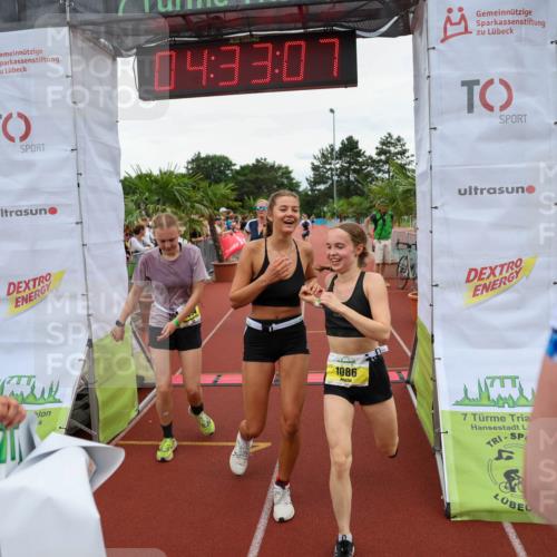 15.06.2025 - 7 Türme Triathlon Michael Strokosch http://msf.ph/oto/7998139 15.06.2025 14:33:07 Ziel 197, 527, 654, 909, 1086, 1094 meine-sportfotos.de