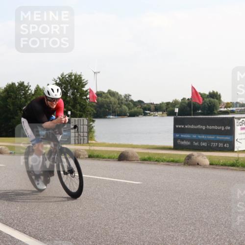 15.06.2025 - 27. Vierlanden-Triathlon H.Heesch http://msf.ph/oto/7998144 15.06.2025 09:46:11 Radfahren 85 meine-sportfotos.de