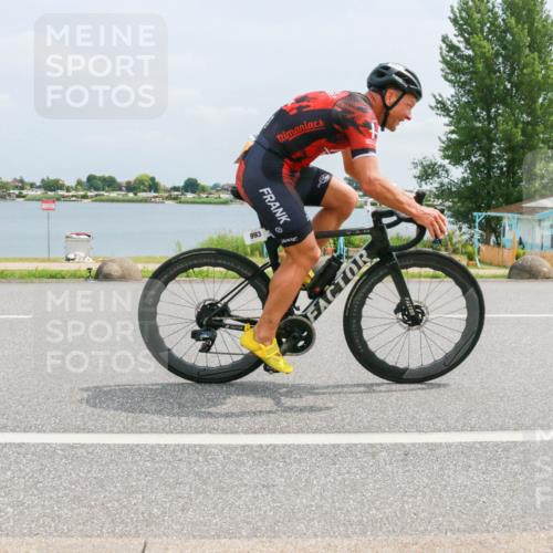 21.06.2025 - 27. Vierlanden-Triathlon H.Heesch http://msf.ph/oto/7998158 15.06.2025 12:29:45 Radfahren 937, 951, 989, 990, 991, 992, 993 meine-sportfotos.de