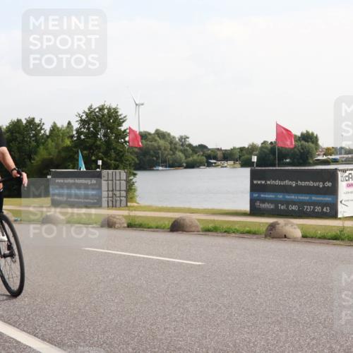 15.06.2025 - 27. Vierlanden-Triathlon H.Heesch http://msf.ph/oto/7998163 15.06.2025 09:46:18 Radfahren 51 meine-sportfotos.de