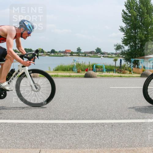 21.06.2025 - 27. Vierlanden-Triathlon H.Heesch http://msf.ph/oto/7998170 15.06.2025 12:29:45 Radfahren 937, 951, 989, 990, 991, 992, 993 meine-sportfotos.de