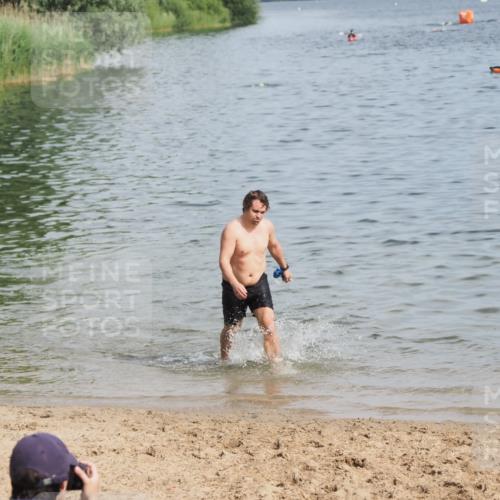21.06.2025 - 27. Vierlanden-Triathlon MichiJ http://msf.ph/oto/7998173 15.06.2026 10:00:06 Schwimmen  meine-sportfotos.de