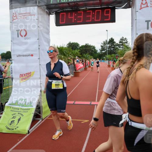 15.06.2025 - 7 Türme Triathlon Michael Strokosch http://msf.ph/oto/7998183 15.06.2025 14:33:09 Ziel 197, 527, 603, 654, 909, 1086, 1094 meine-sportfotos.de