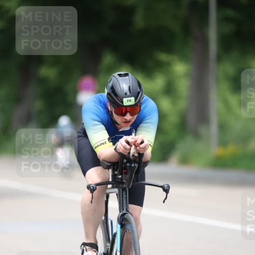15.06.2025 - 7 Türme Triathlon Yannick Fuchs http://msf.ph/oto/7998190 15.06.2025 13:13:05 Radfahren 214, 233, 243, 370, 414, 812 meine-sportfotos.de