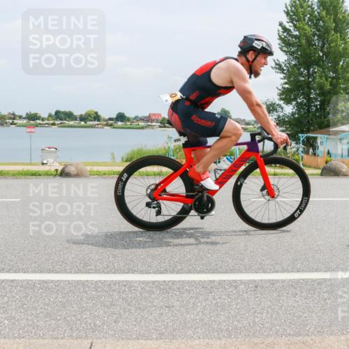 21.06.2025 - 27. Vierlanden-Triathlon H.Heesch http://msf.ph/oto/7998196 15.06.2025 12:29:45 Radfahren 937, 951, 989, 990, 991, 992, 993 meine-sportfotos.de