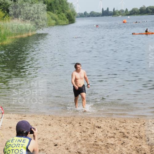 21.06.2025 - 27. Vierlanden-Triathlon MichiJ http://msf.ph/oto/7998204 15.06.2026 10:00:07 Schwimmen 290 meine-sportfotos.de