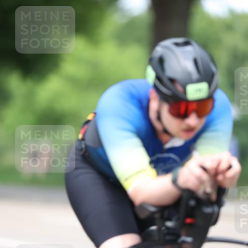 15.06.2025 - 7 Türme Triathlon Yannick Fuchs http://msf.ph/oto/7998212 15.06.2025 13:13:06 Radfahren 214, 233, 243, 276, 370, 414, 812 meine-sportfotos.de