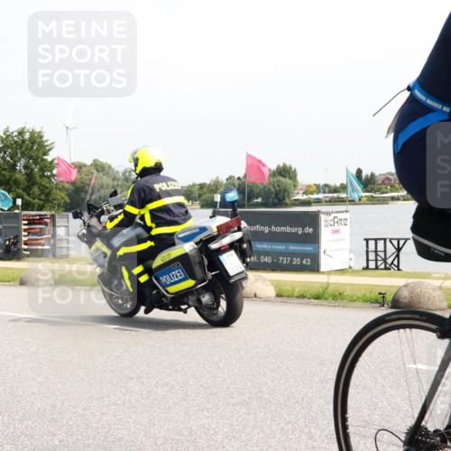 21.06.2025 - 27. Vierlanden-Triathlon H.Heesch http://msf.ph/oto/7998263 15.06.2025 11:35:50 Radfahren 70, 735, 736 meine-sportfotos.de