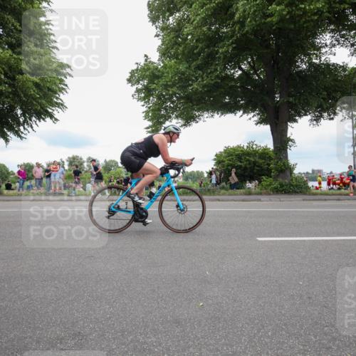 15.06.2025 - 7 Türme Triathlon Yannick Fuchs http://msf.ph/oto/7998266 15.06.2025 13:54:48 Radfahren 737 meine-sportfotos.de