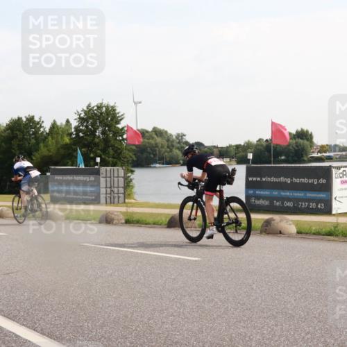 15.06.2025 - 27. Vierlanden-Triathlon H.Heesch http://msf.ph/oto/7998272 15.06.2025 09:47:48 Radfahren 50, 217, 227, 238 meine-sportfotos.de