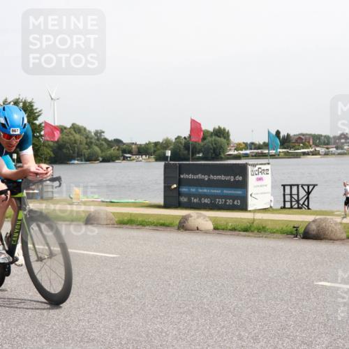 21.06.2025 - 27. Vierlanden-Triathlon H.Heesch http://msf.ph/oto/7998309 15.06.2025 11:36:07 Radfahren  meine-sportfotos.de
