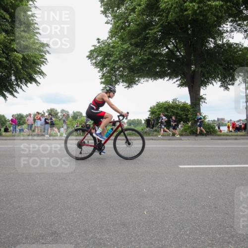 15.06.2025 - 7 Türme Triathlon Yannick Fuchs http://msf.ph/oto/7998334 15.06.2025 13:55:30 Radfahren 451 meine-sportfotos.de