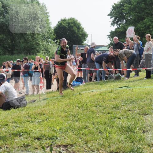 15.06.2025 - 27. Vierlanden-Triathlon KatJ http://msf.ph/oto/7998347 15.06.2025 09:56:07 Schwimmen 268, 277, 285, 308, 310, 312, 357 meine-sportfotos.de